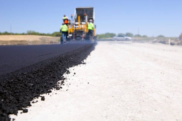Best Driveway Paving Contractor  in Eupora, MS